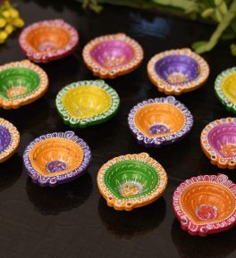 India Clay crafts 15 Diyas Diya Deepak Earthen Assorted Colorful Set - Diwali Decoration Puja - Handpainted Diya for Home Indoor Outdoor Diwali Design...